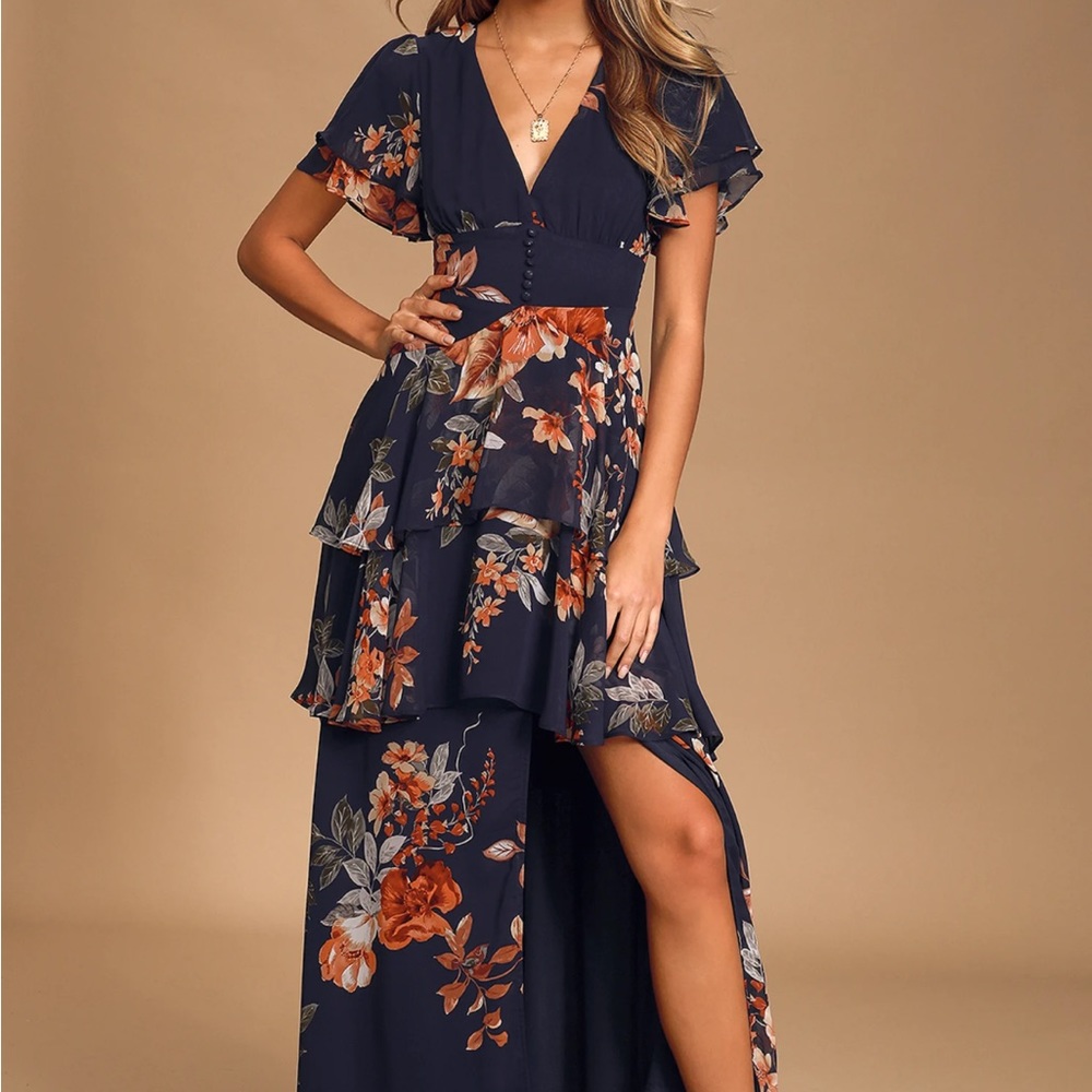 Lulu’s blue floral dress